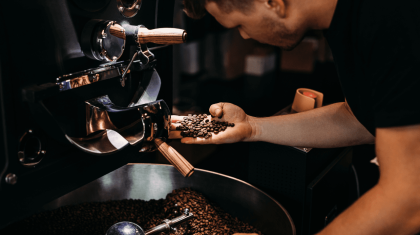 Працівник продукції INSTANTA