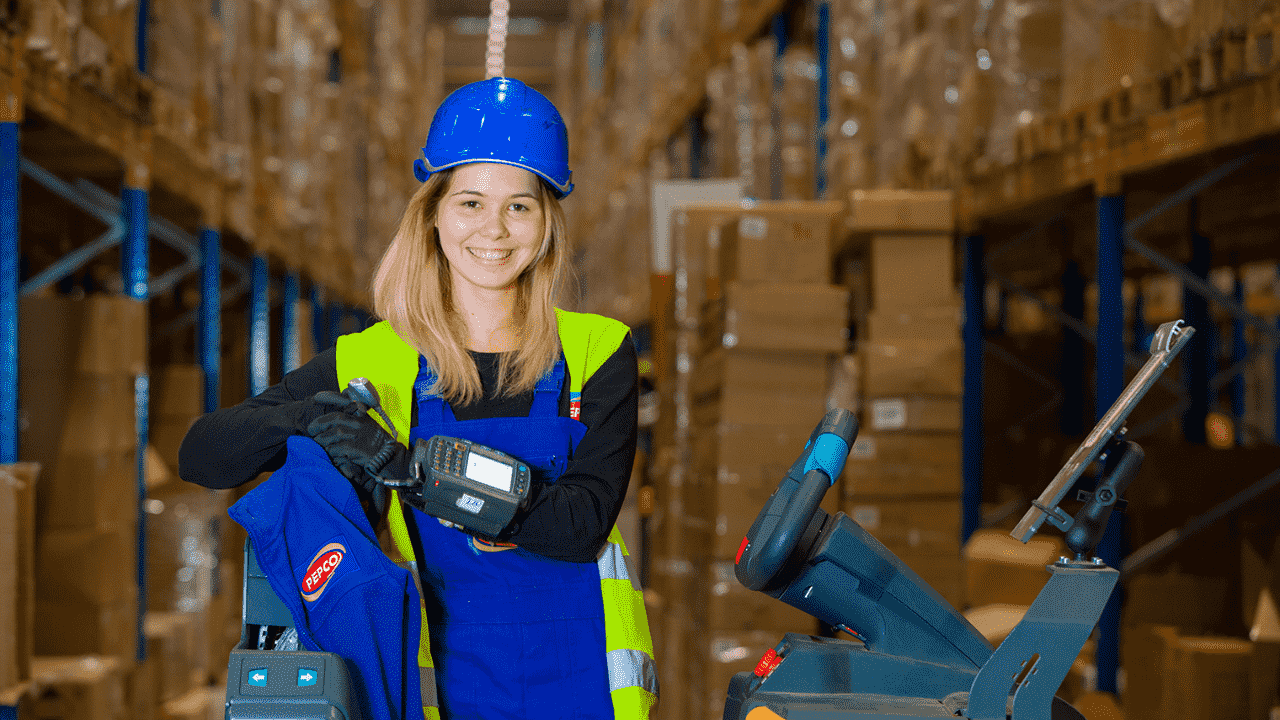 Комплектувальник товарів на виробничій лінії 