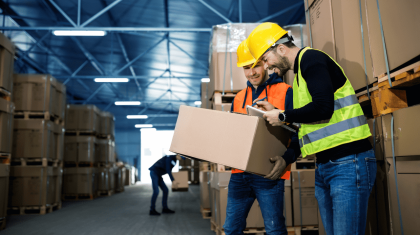 Працівник складу товарів для дому